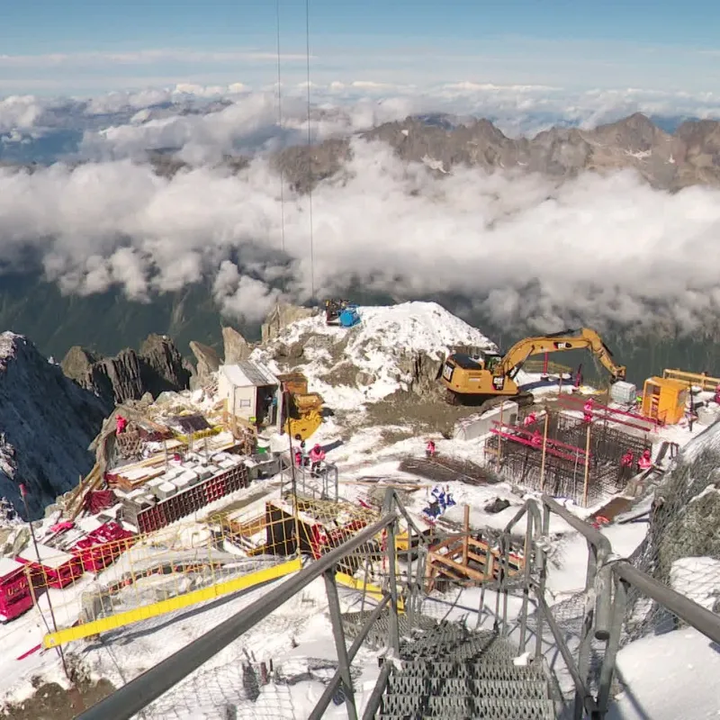 Chantier des nouvelles gares des Grands Montets signées Renzo Piano