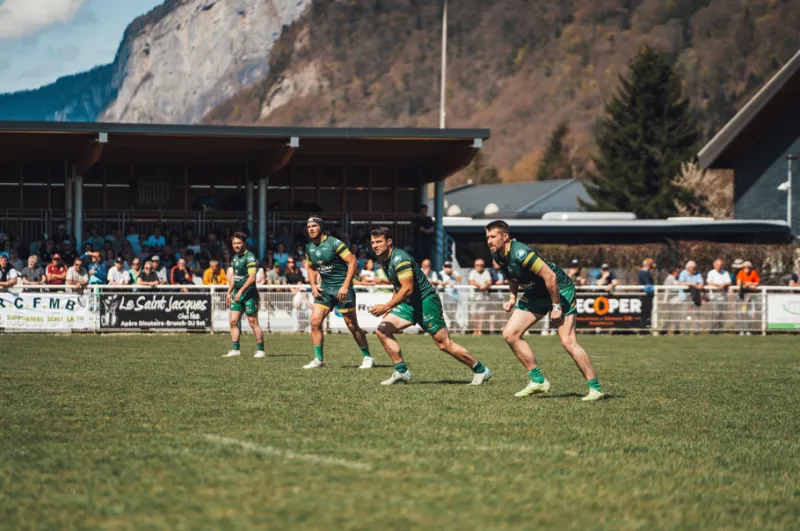 Joueurs du RCFMB lors de la finale à Vienne