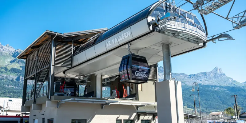Le nouvel ascenseur valléen reliant Le Fayet à Saint-Gervais