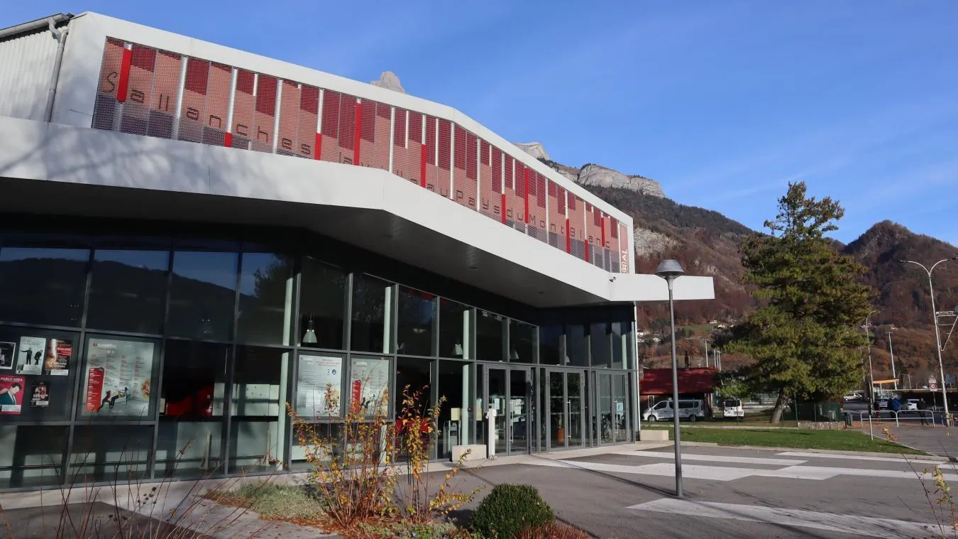 Salle Leon Curral de Sallanches